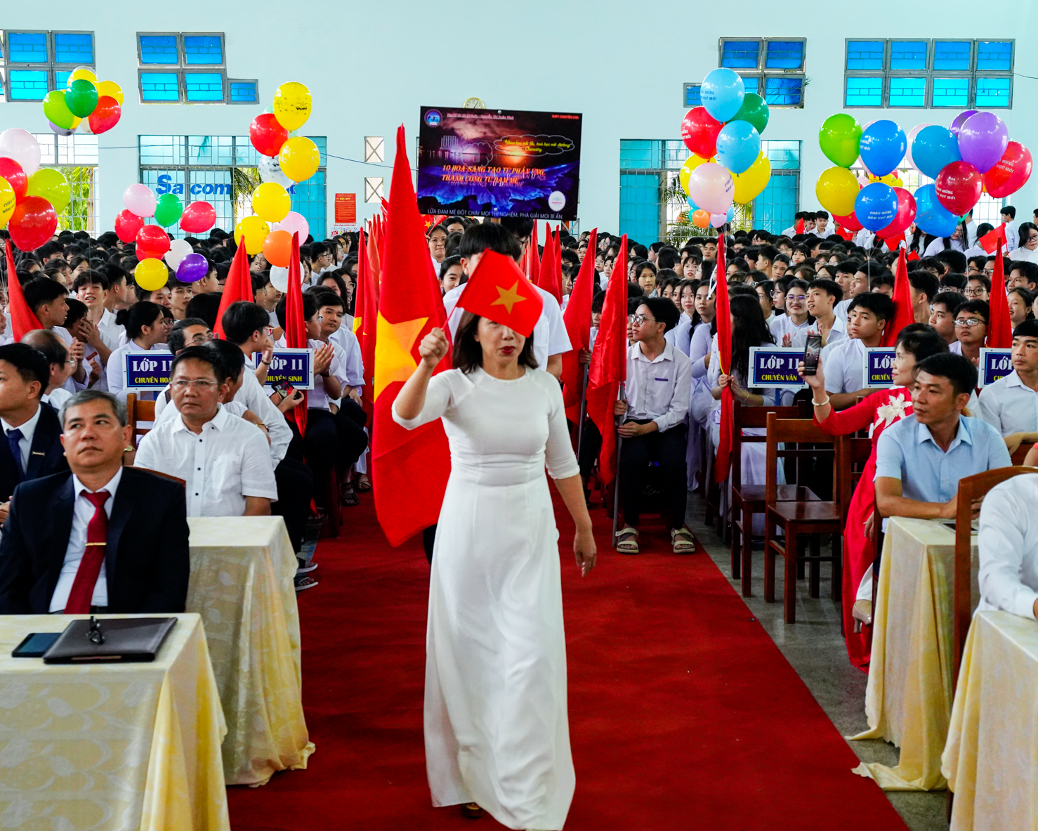 Khai giảng mùa thứ 8 của thầy trò và trường THPT chuyên Chu Văn An